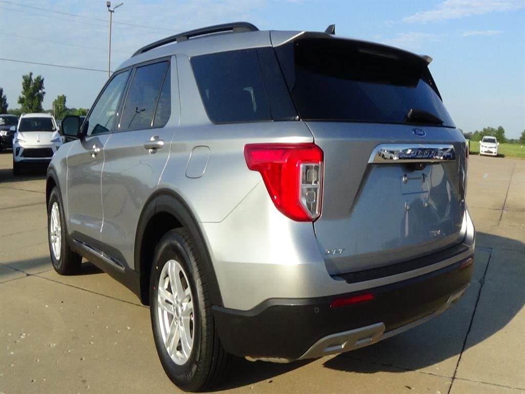 2024 Ford Explorer XLT - Photo 8