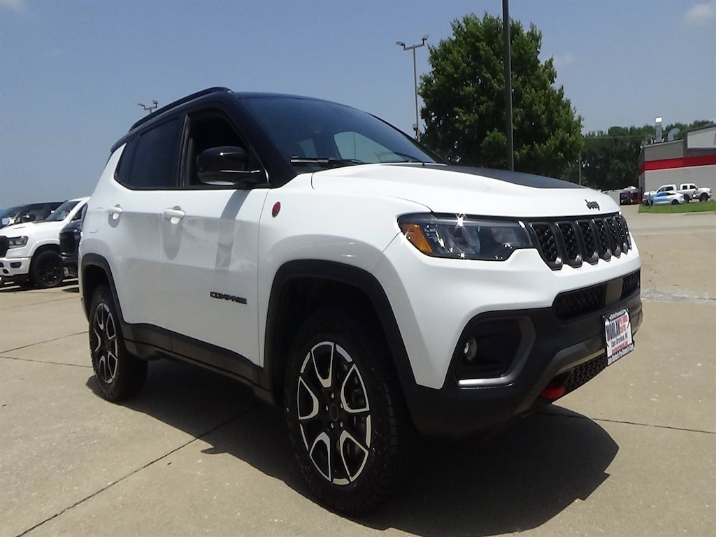 Certified 2025 Jeep Compass Trailhawk SUV