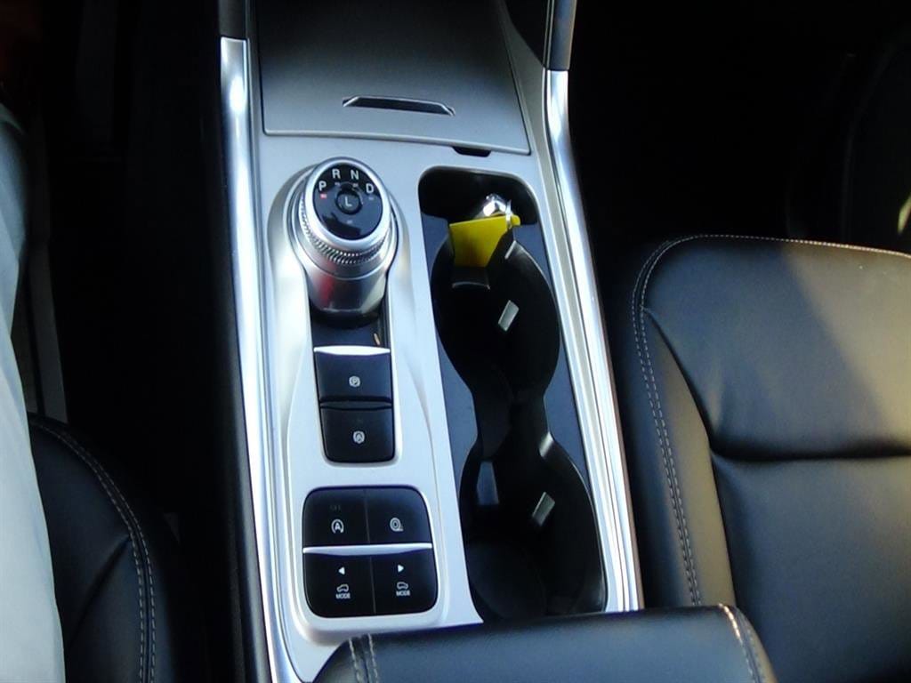 2024 Ford Explorer XLT - Photo 21