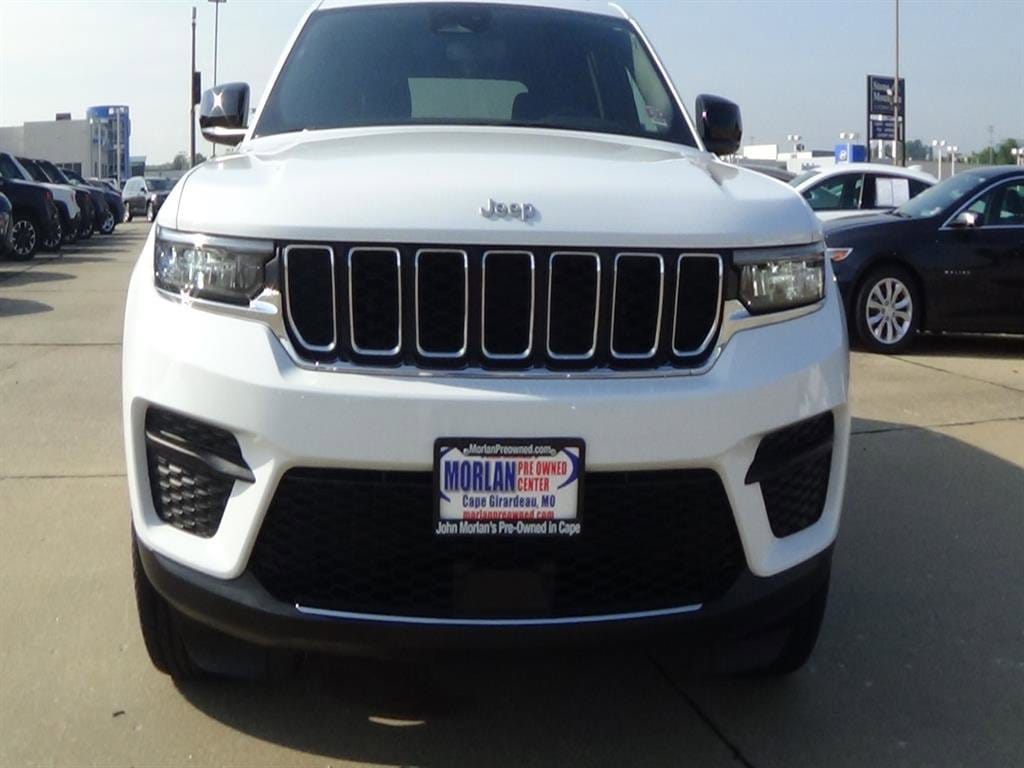 Used 2023 Jeep Grand Cherokee L Laredo SUV