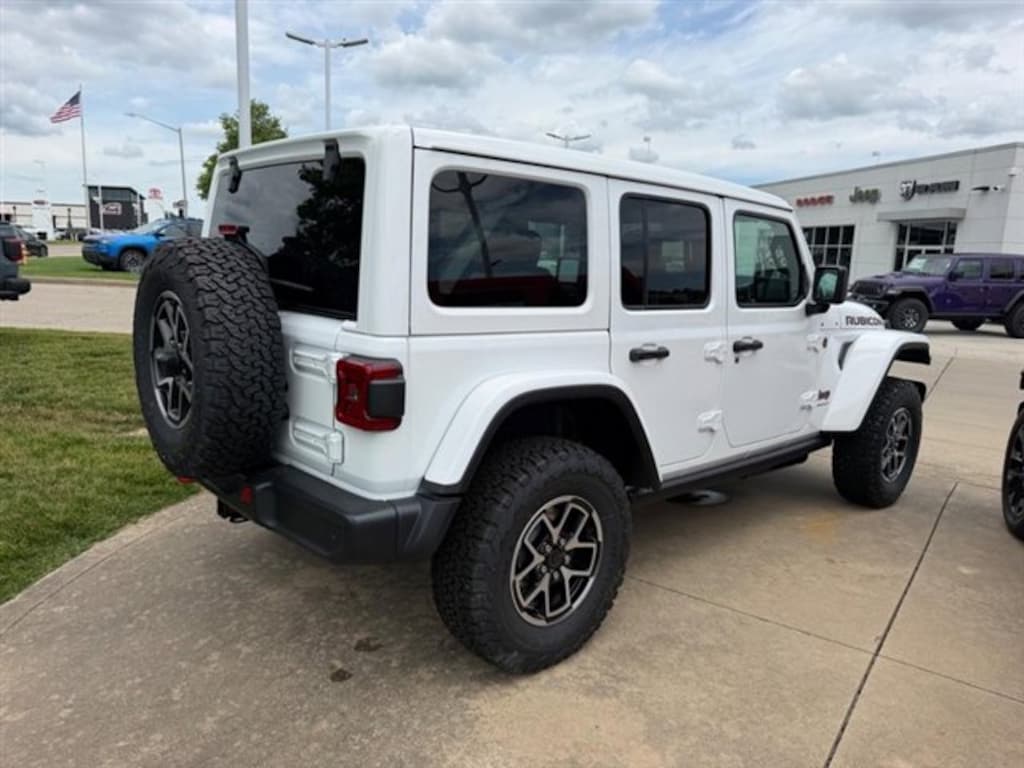 New 2026 Jeep Wrangler 4-DOOR RUBICON Sport Utility