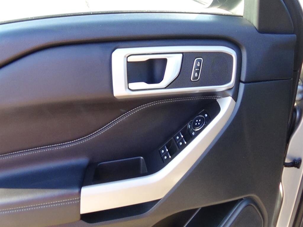 2024 Ford Explorer XLT - Photo 15