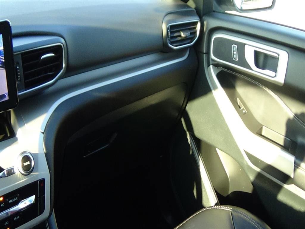 2024 Ford Explorer XLT - Photo 31