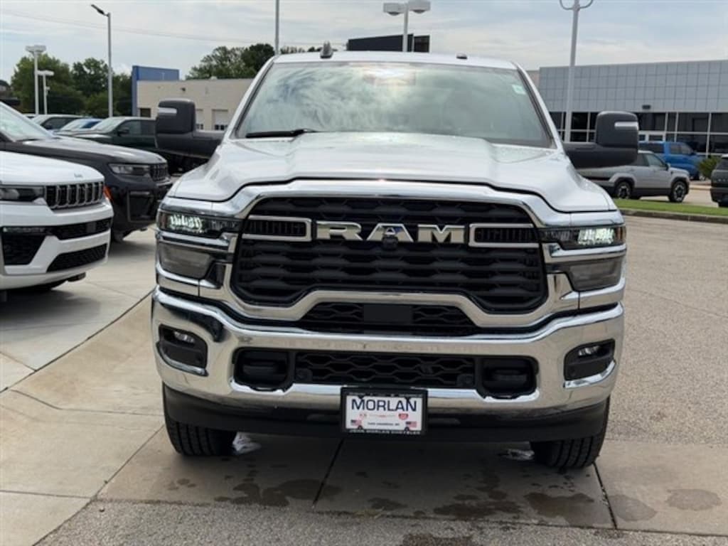 New 2026 Ram 2500 TRADESMAN CREW CAB 4X4 6'4 BOX Pickup