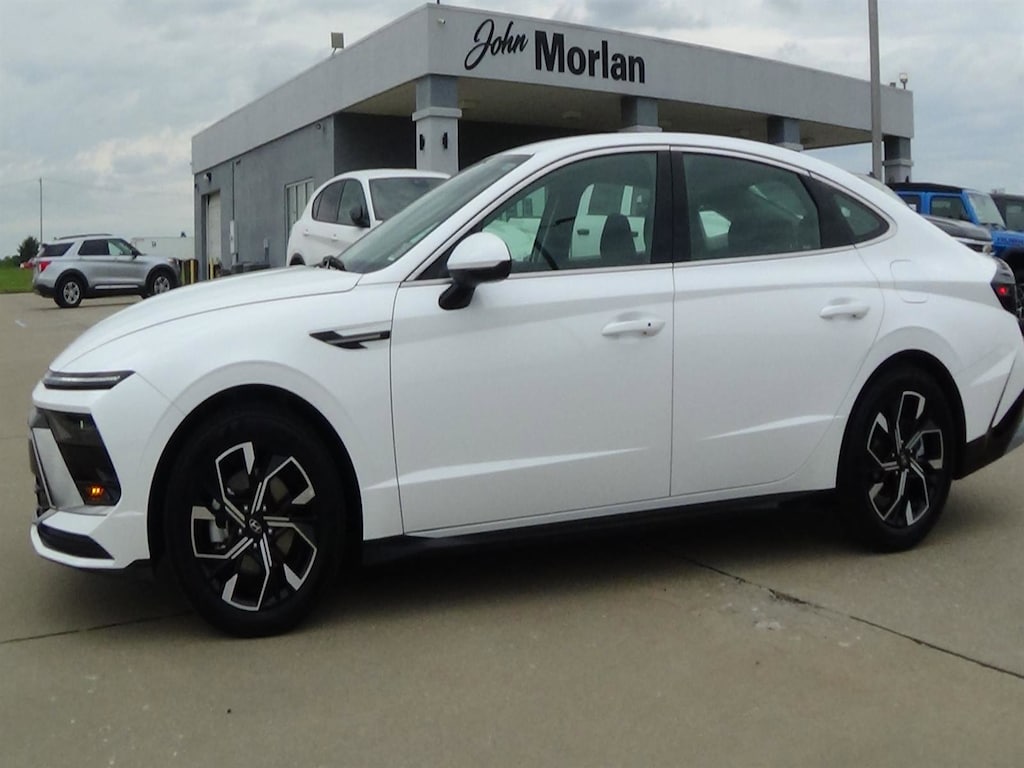 Used 2025 Hyundai Sonata SEL Sedan