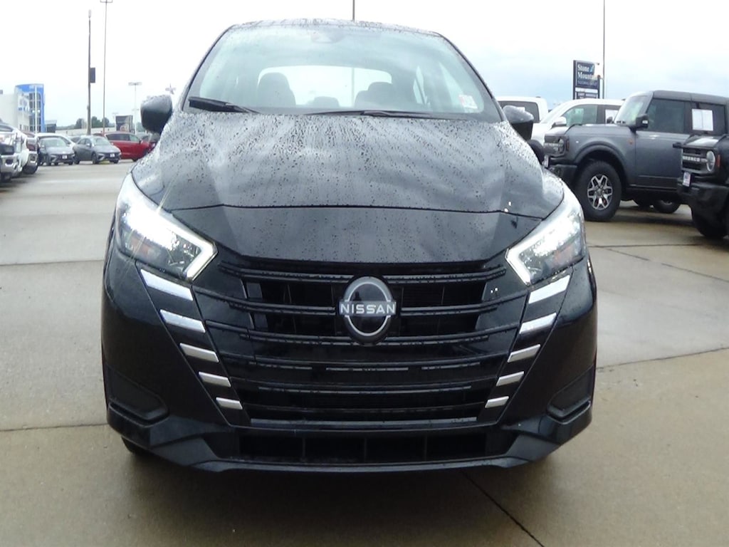 Used 2025 Nissan Versa 1.6 SV Sedan
