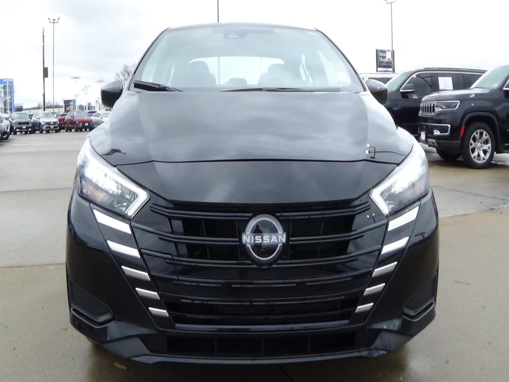 Used 2025 Nissan Versa 1.6 SV Sedan