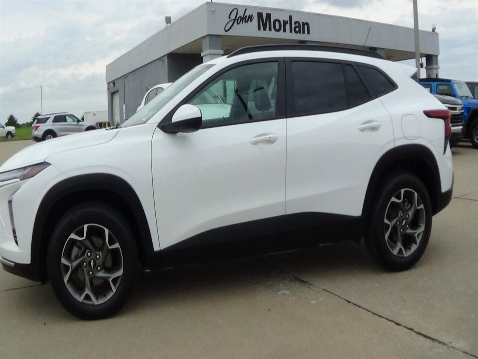 2025 Chevrolet Trax LT's photo