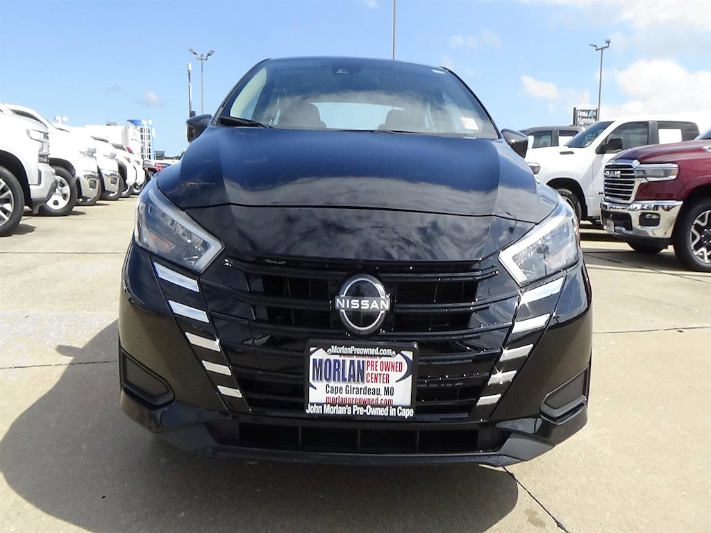 Used 2025 Nissan Versa 1.6 SV Sedan
