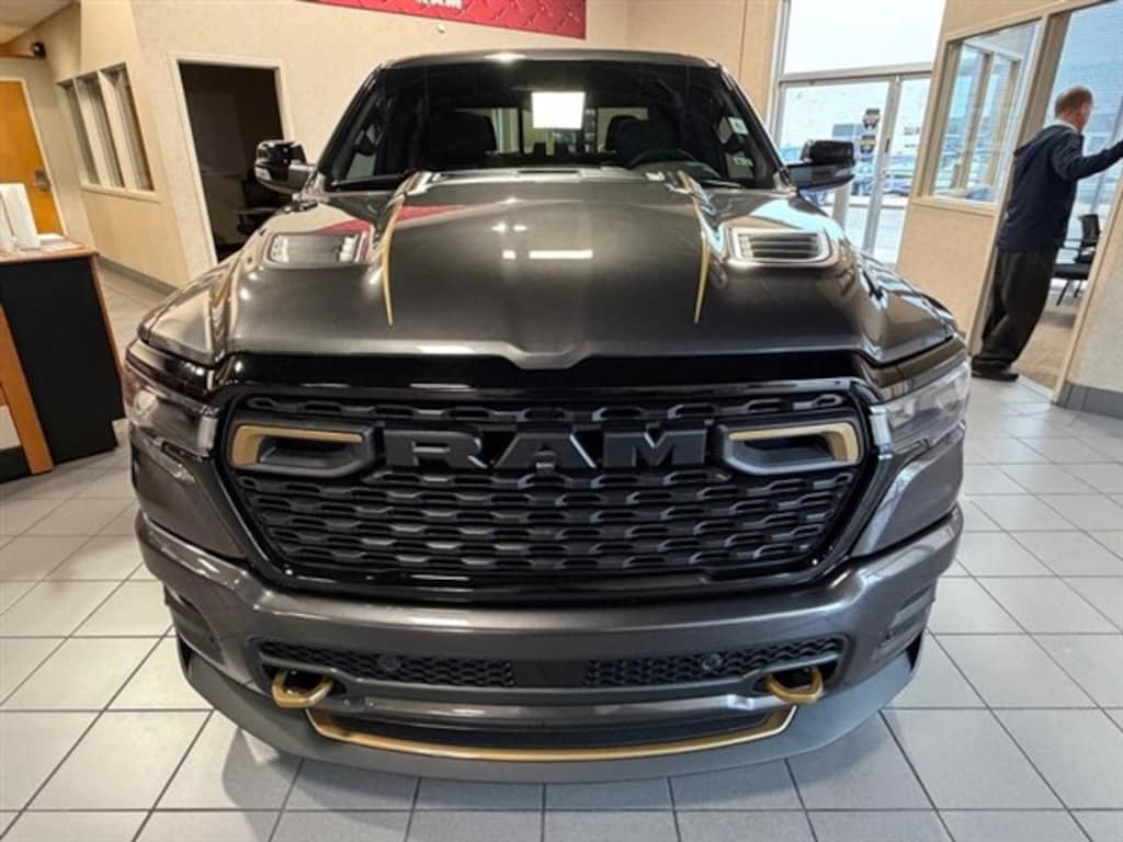 New 2026 Ram 1500 BIG HORN CREW CAB 4X4 5'7 BOX Pickup