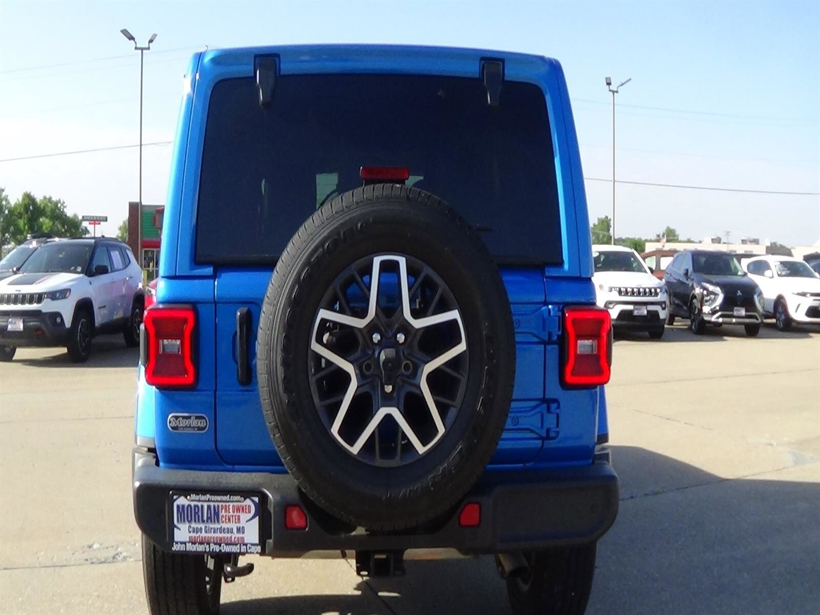 2021 Jeep Wrangler Unlimited Sahara Altitude - Photo 7