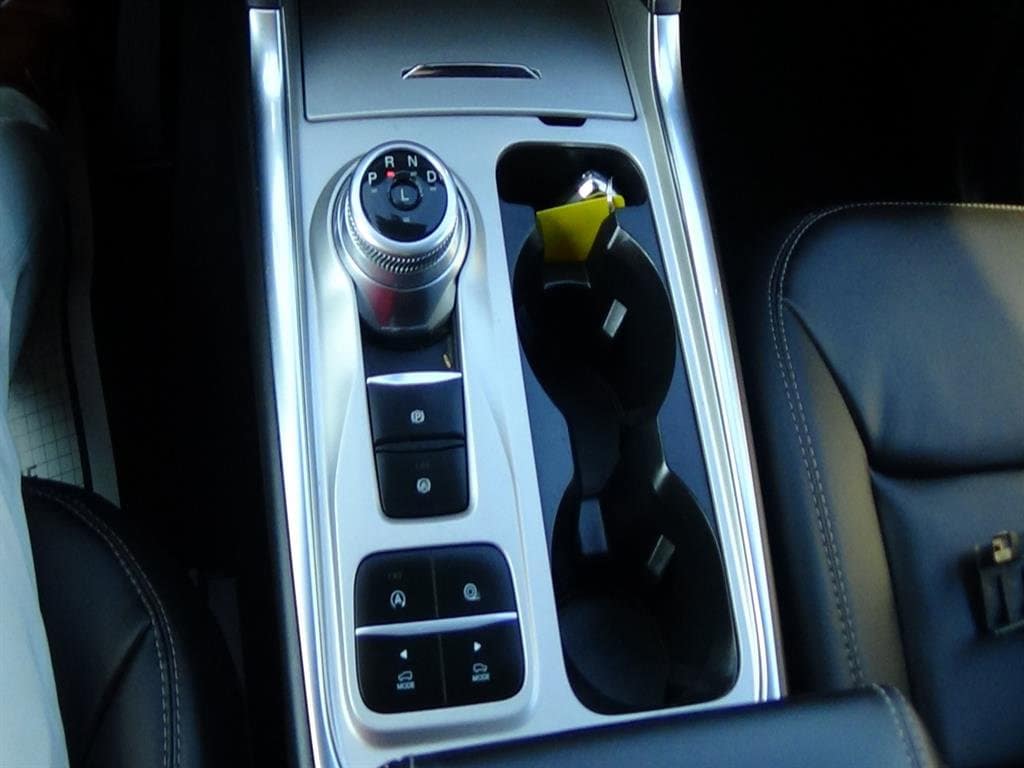 2024 Ford Explorer XLT - Photo 30