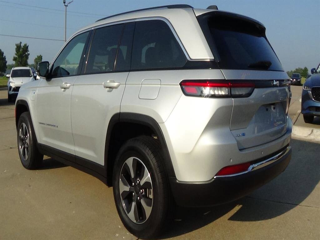 2023 Jeep Grand Cherokee 4xe - Photo 8