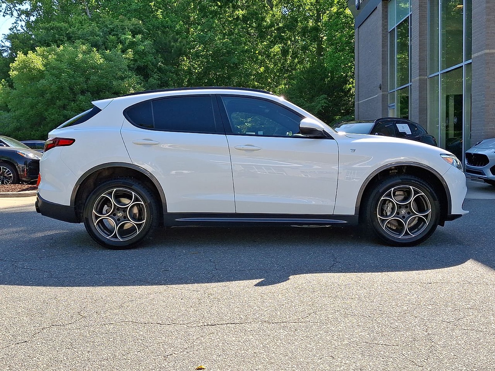 2023 Alfa Romeo Stelvio Ti - Photo 26