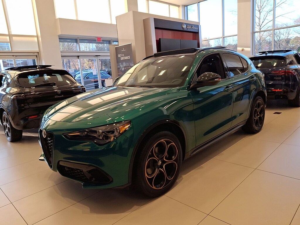 New 2025 Alfa Romeo Stelvio INTENSA AWD Sport Utility