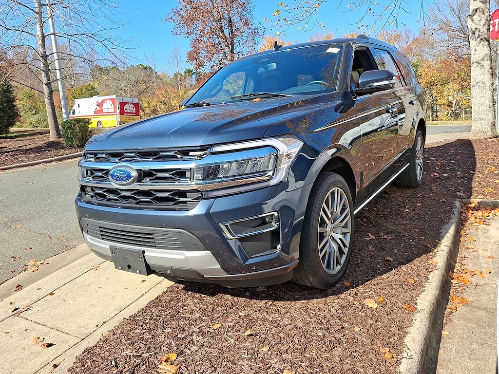 Used 2024 Ford Expedition Limited Sport Utility