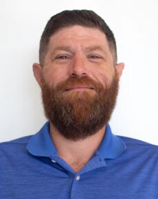 Staff member Shaun Belward from 0160d5a6f917