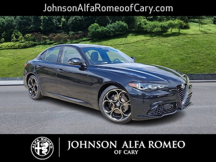 2025 Alfa Romeo Giulia INTENSA RWD Sedan