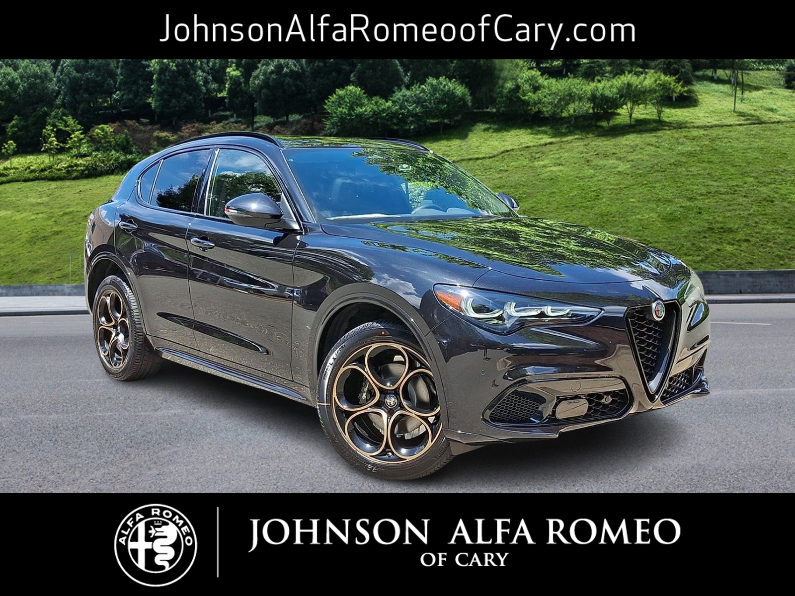 2025 Alfa Romeo Stelvio INTENSA AWD