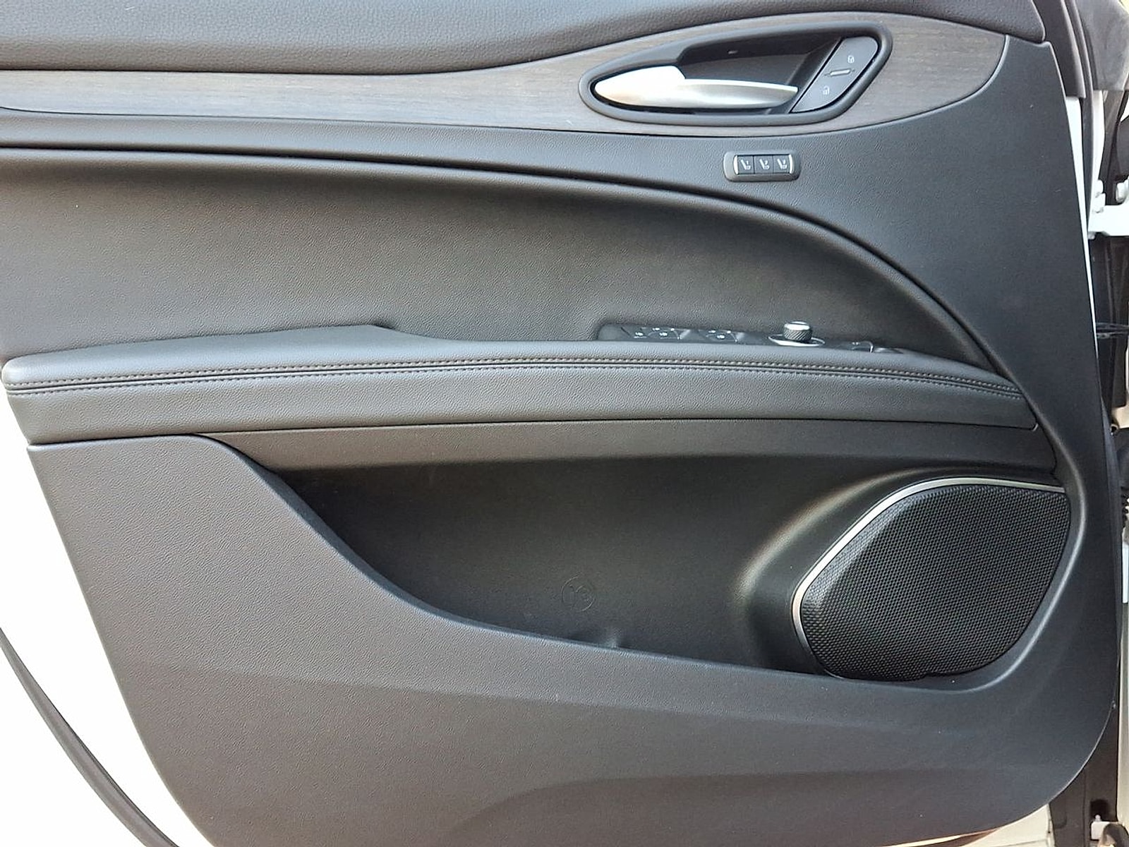 2023 Alfa Romeo Stelvio Ti - Photo 10