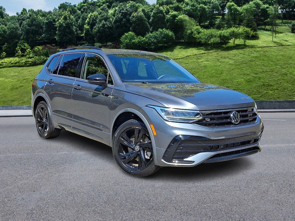 Used 2023 Volkswagen Tiguan 2.0T SE R-Line Black Sport Utility