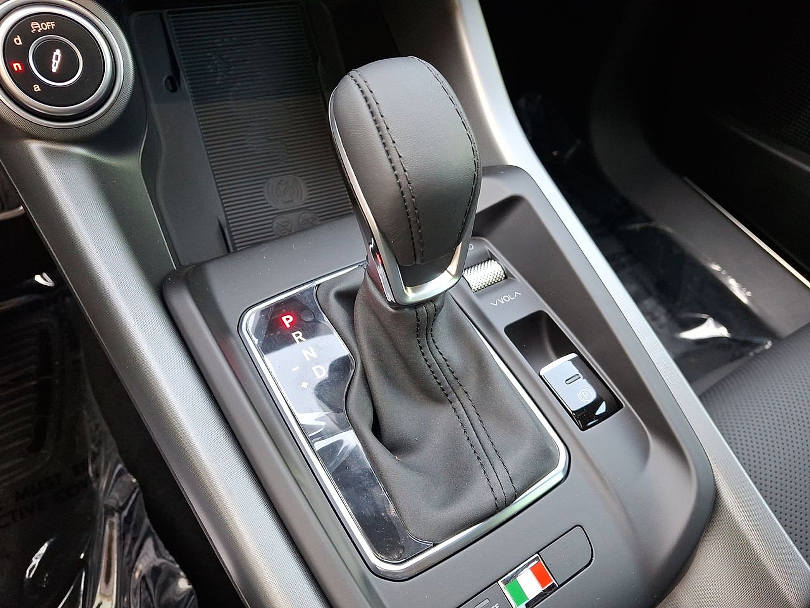 2026 Alfa Romeo Tonale Veloce - Photo 15