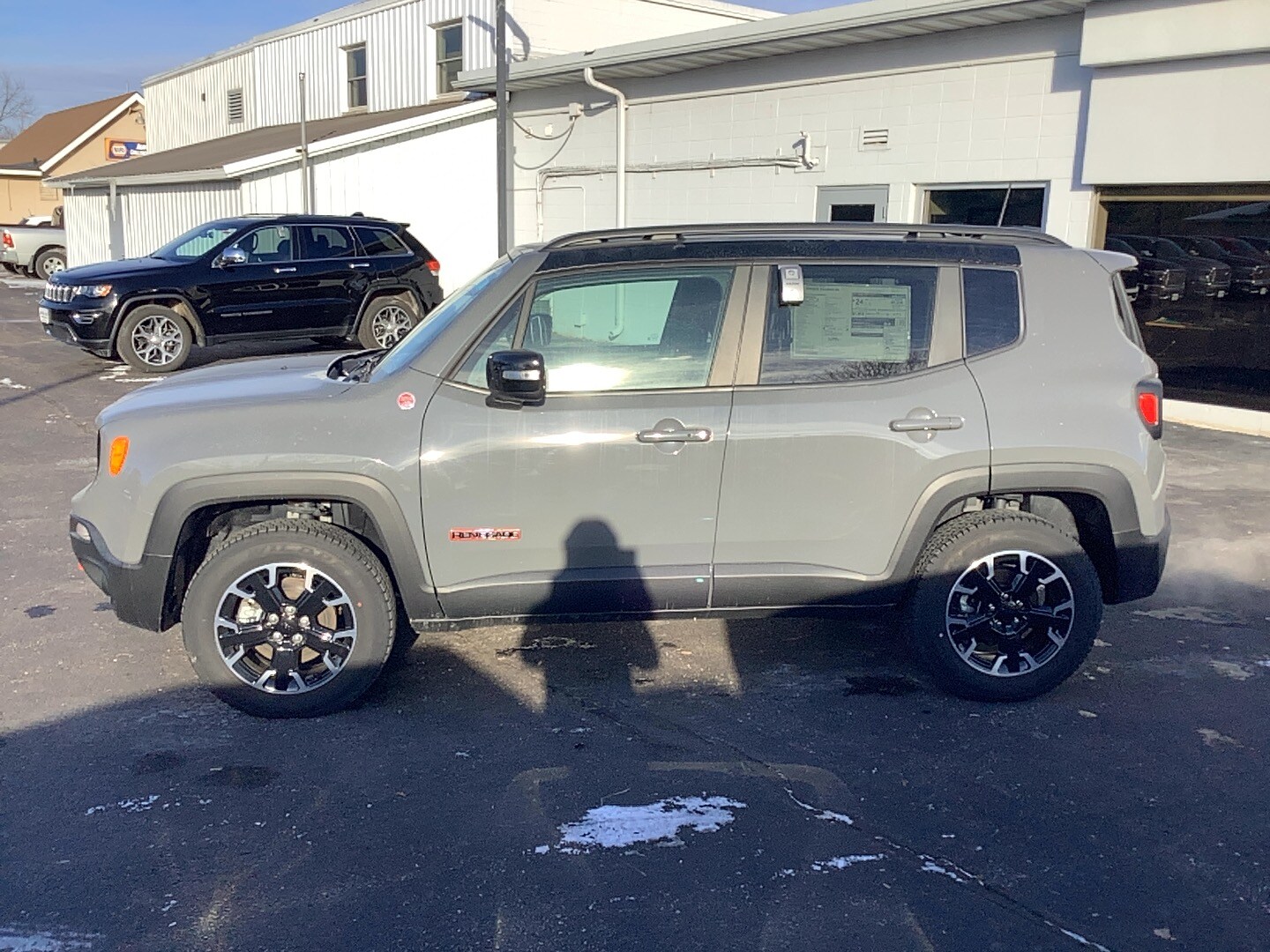 2023 Jeep Renegade Trailhawk photo 4