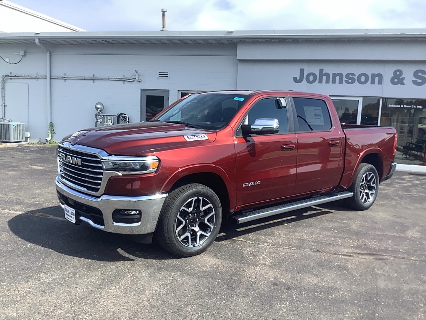 2026 Ram 1500 Laramie photo 3