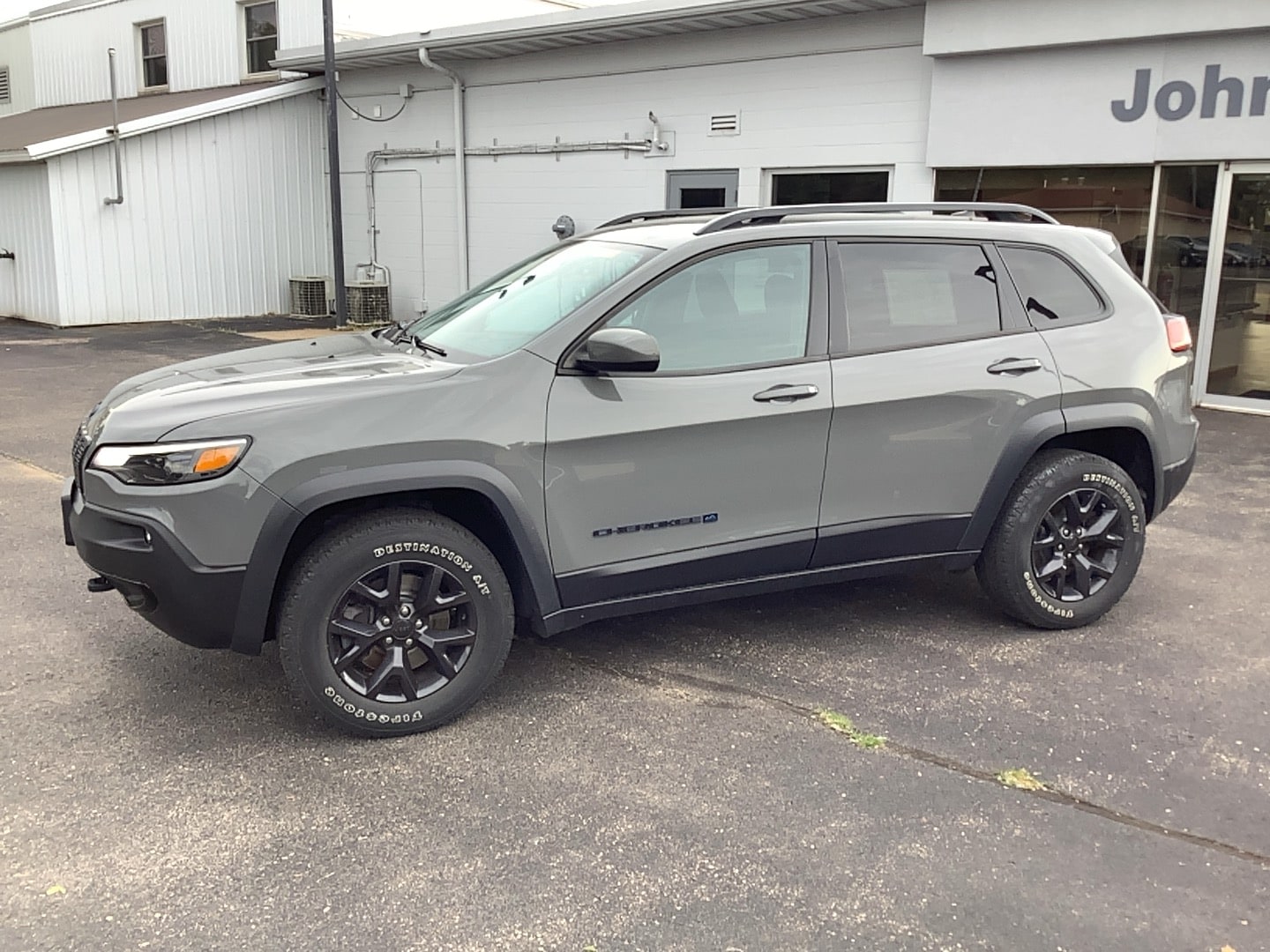 Used 2019 Jeep Cherokee Upland with VIN 1C4PJMCX5KD484366 for sale in Wisconsin Rapids, WI