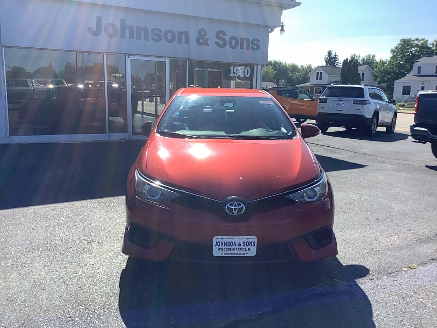 Used 2018 Toyota Corolla iM Base with VIN JTNKARJE6JJ557524 for sale in Wisconsin Rapids, WI