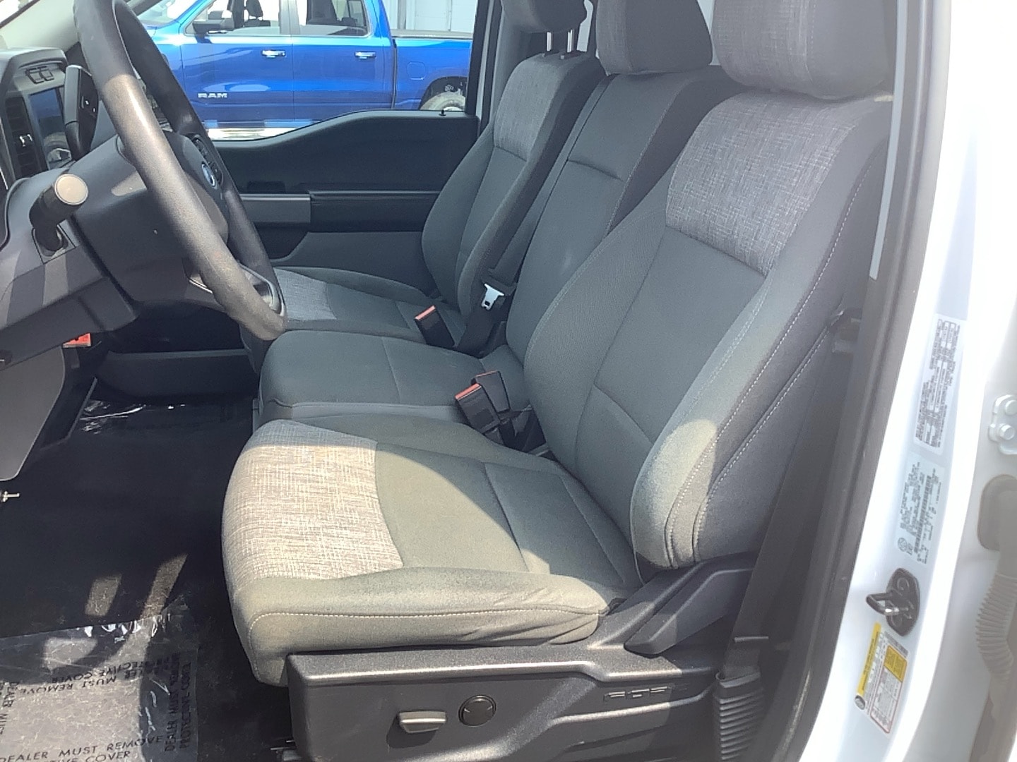2023 Ford F-150 XLT - Photo 13