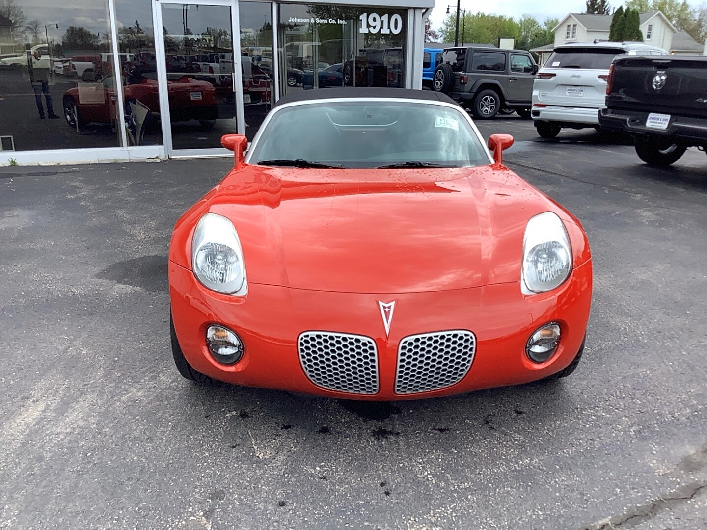 Used 2007 Pontiac Solstice  with VIN 1G2MB35B47Y112632 for sale in Wisconsin Rapids, WI