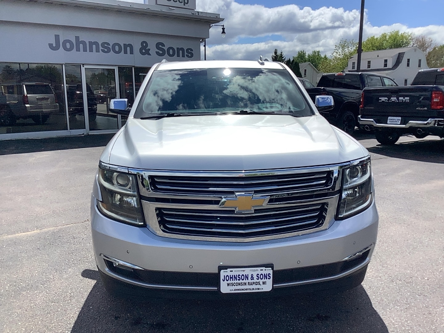 Used 2016 Chevrolet Suburban LTZ with VIN 1GNSKJKC6GR246337 for sale in Wisconsin Rapids, WI