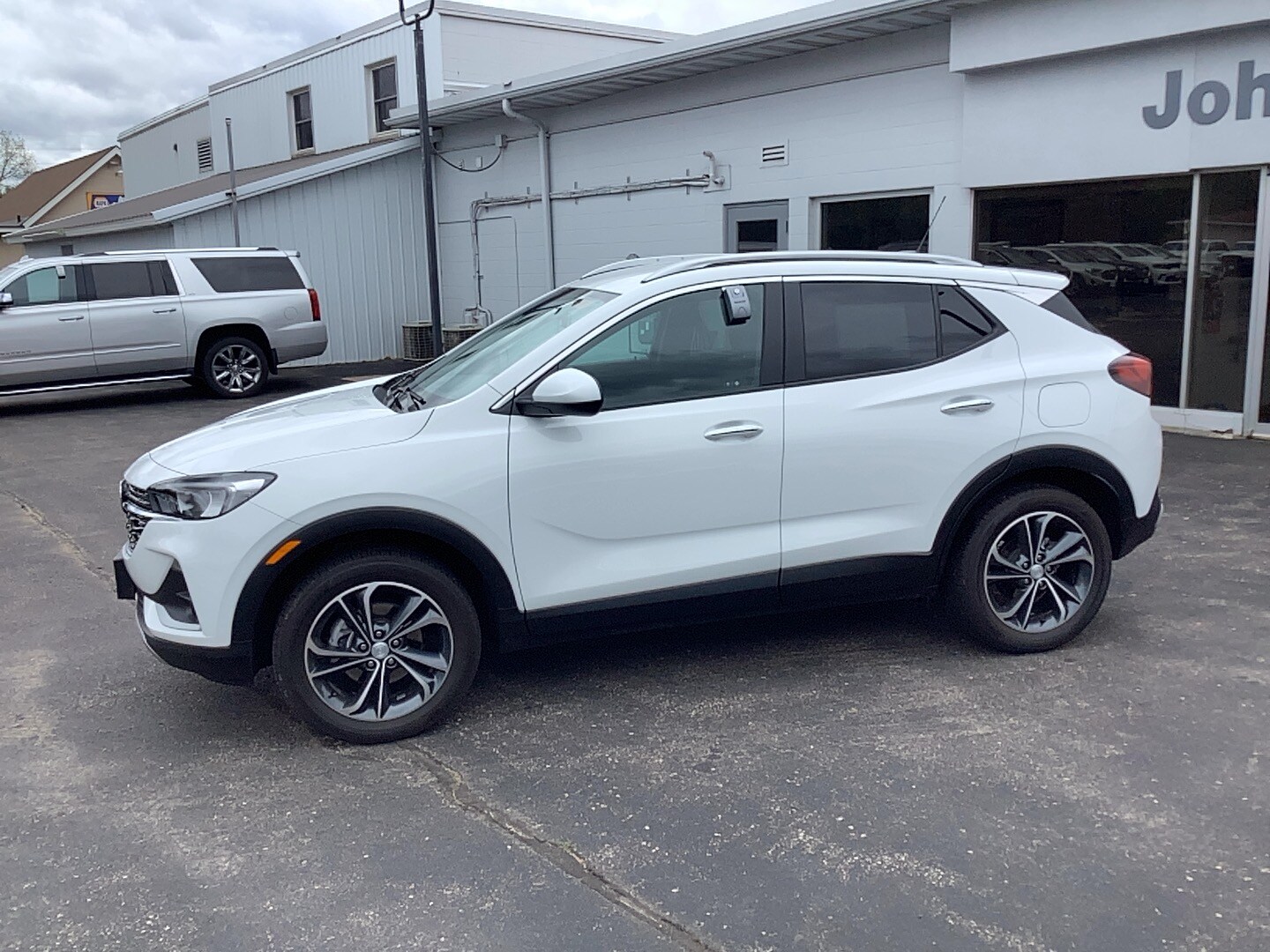 2023 Buick Encore GX Select photo 3