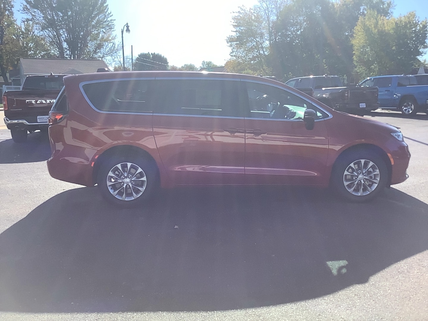 2026 Chrysler Pacifica Select - Photo 8