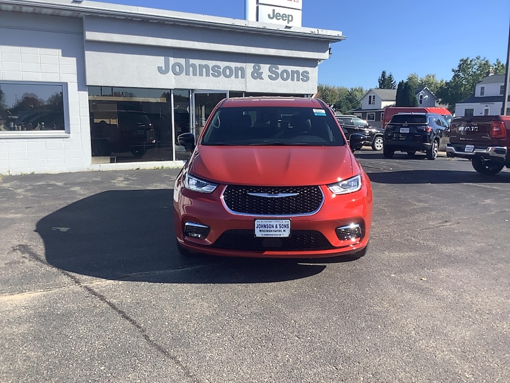 New 2026 Chrysler Pacifica Select Passenger Van