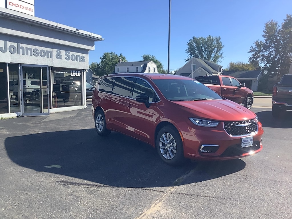 New 2026 Chrysler Pacifica Select Passenger Van