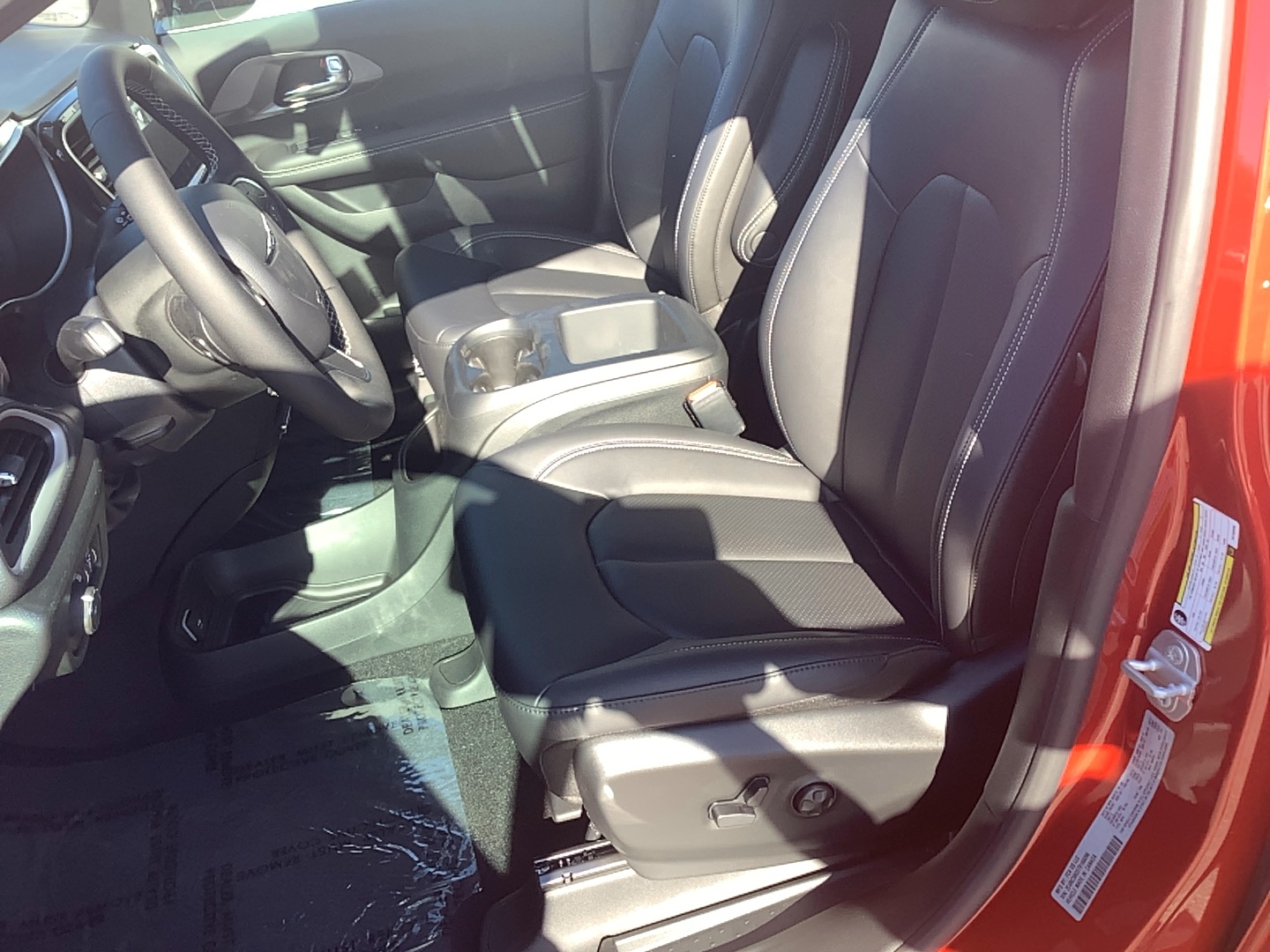2026 Chrysler Pacifica Select - Photo 15