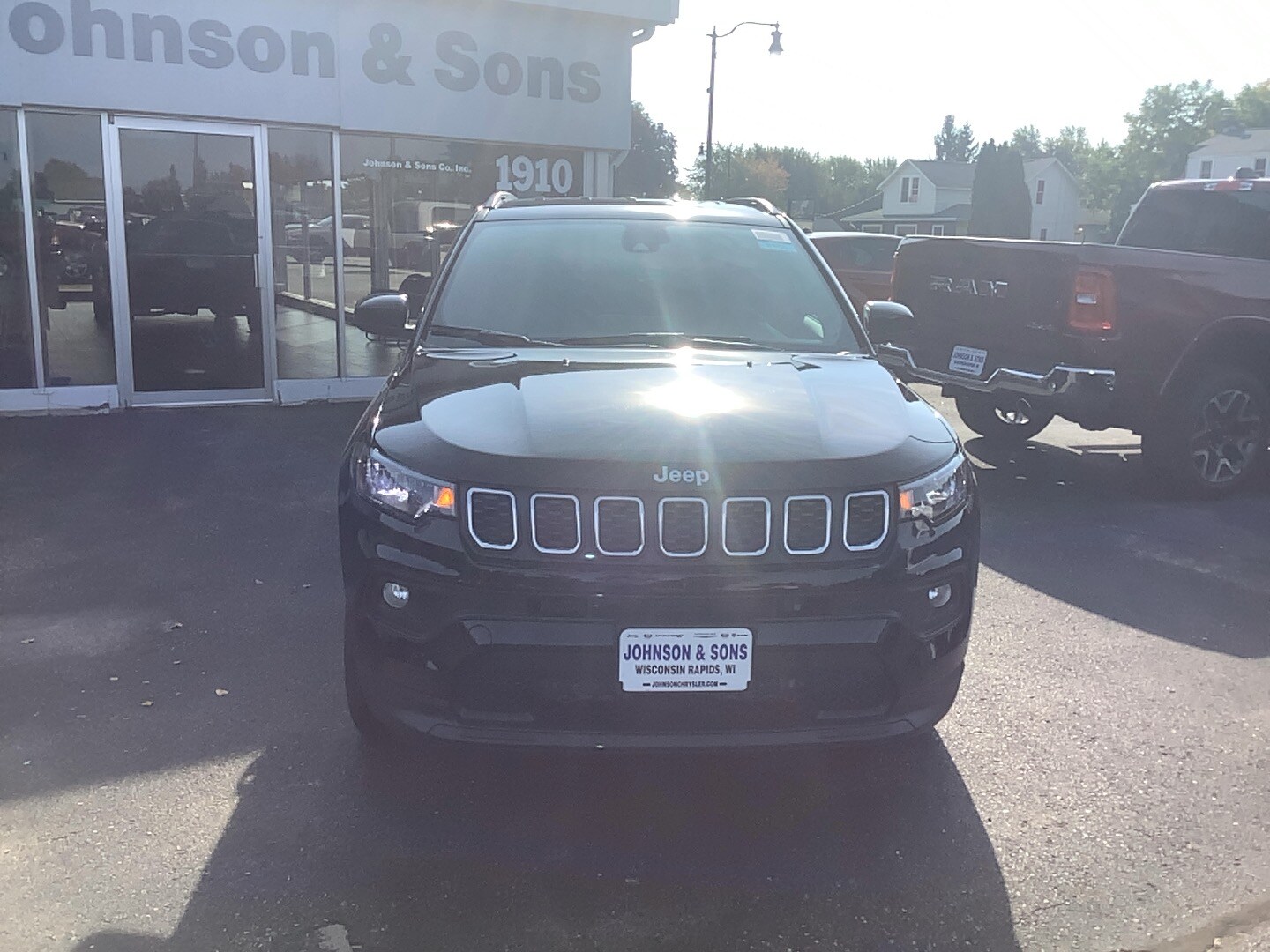 2025 Jeep Compass Latitude photo 2
