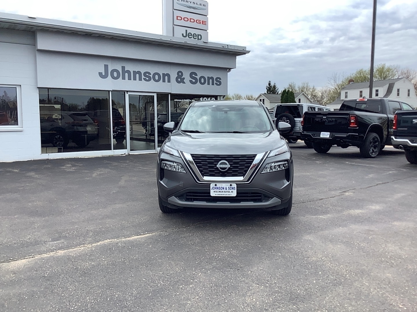 Used 2023 Nissan Rogue SV with VIN JN8BT3BB0PW480942 for sale in Wisconsin Rapids, WI