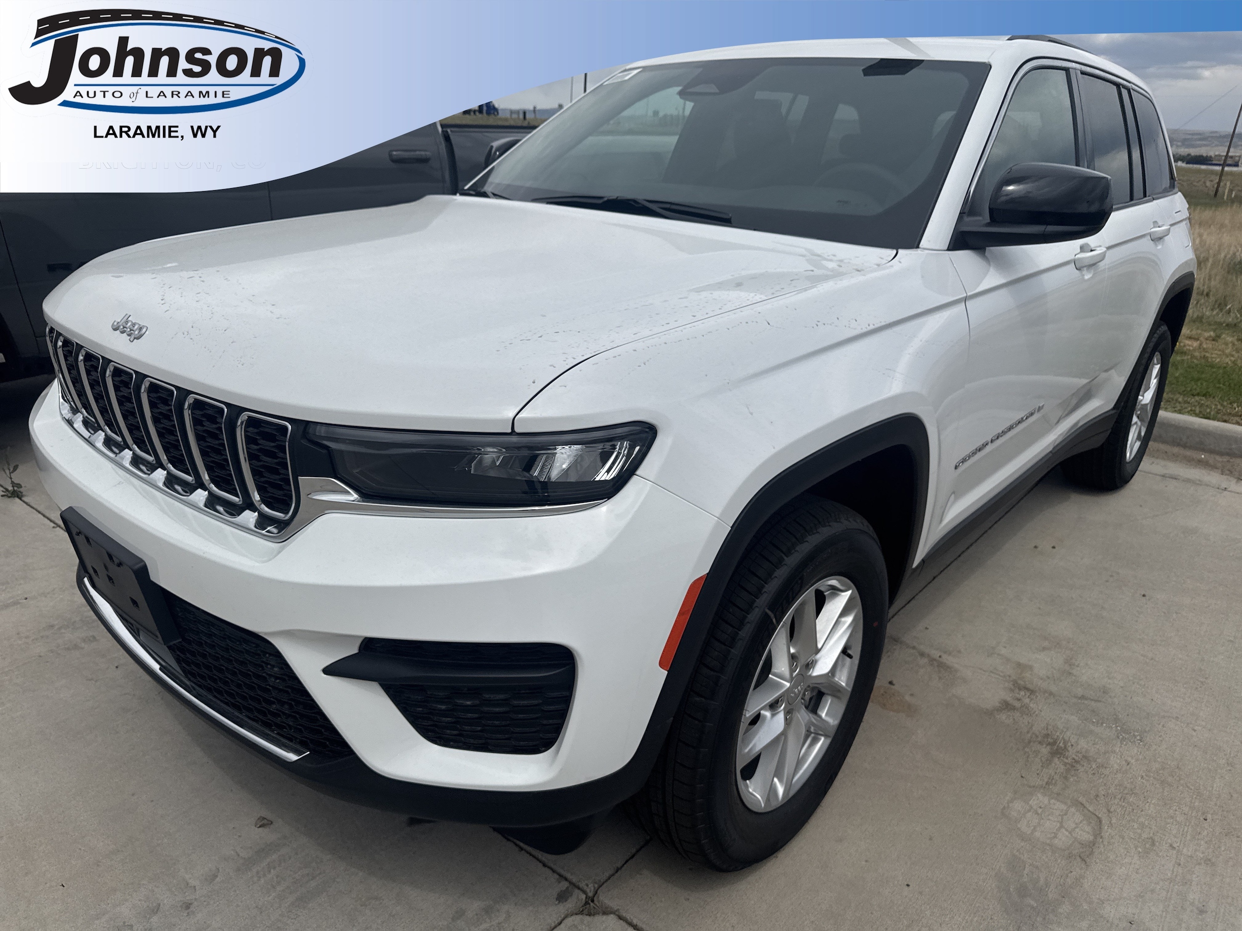 2026 Jeep Grand Cherokee Laredo 4x4's photo
