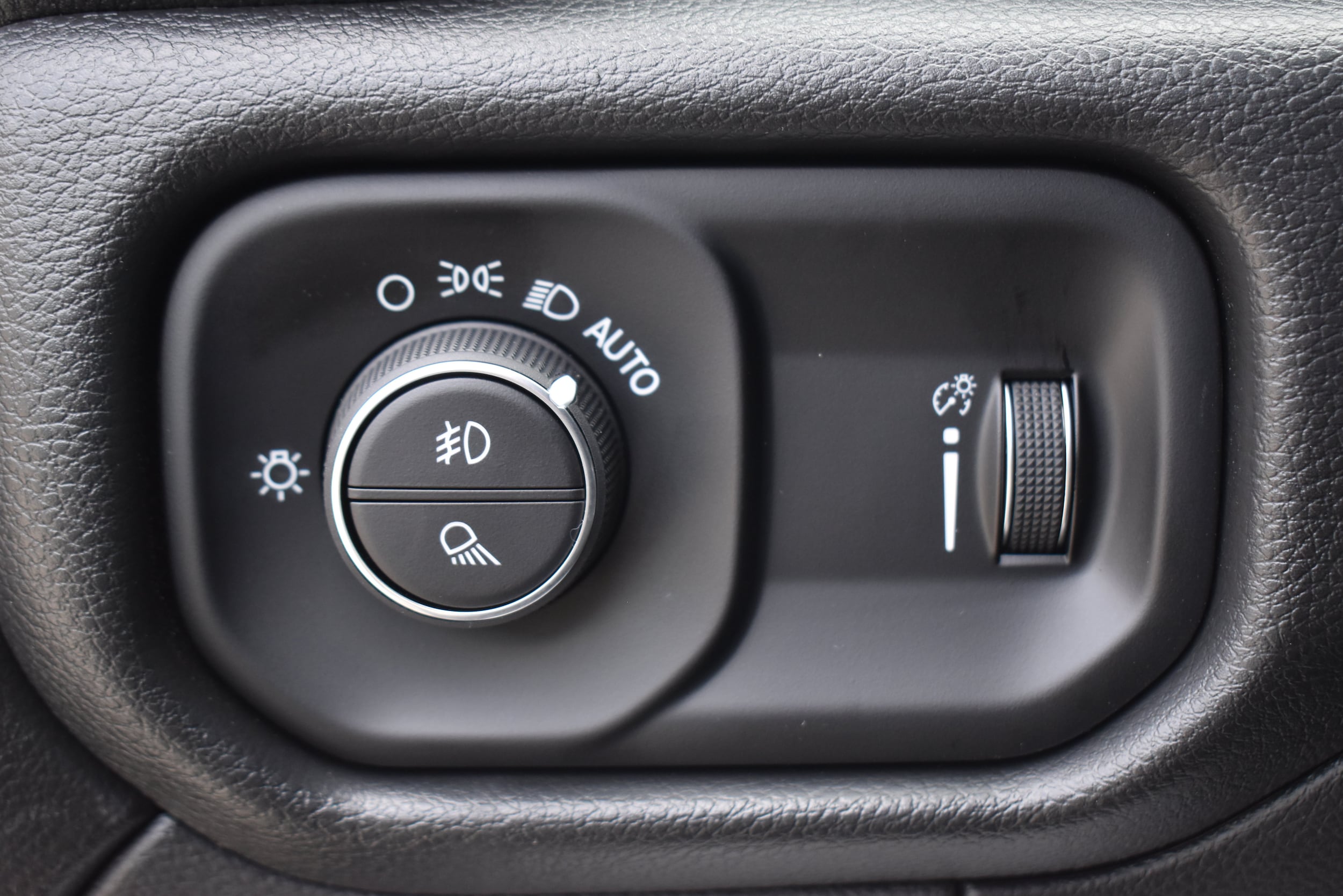 2025 RAM 2500 Tradesman - Photo 24