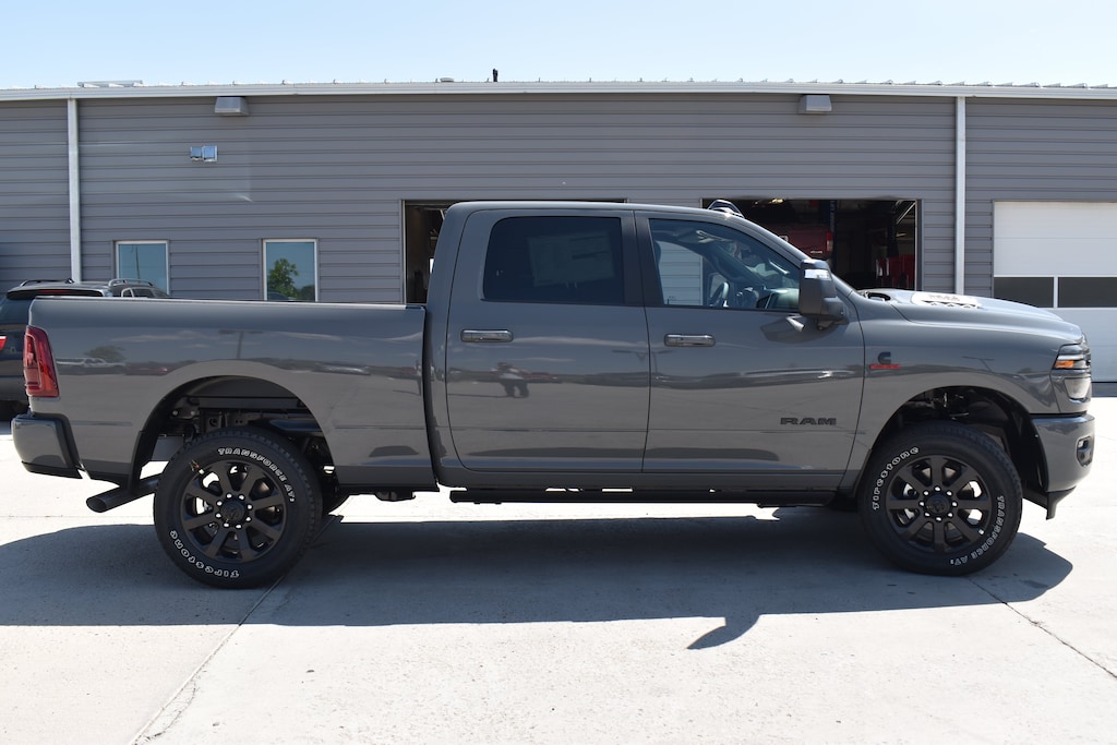 New 2026 Ram 2500 LARAMIE CREW CAB 4X4 6'4 BOX Pickup