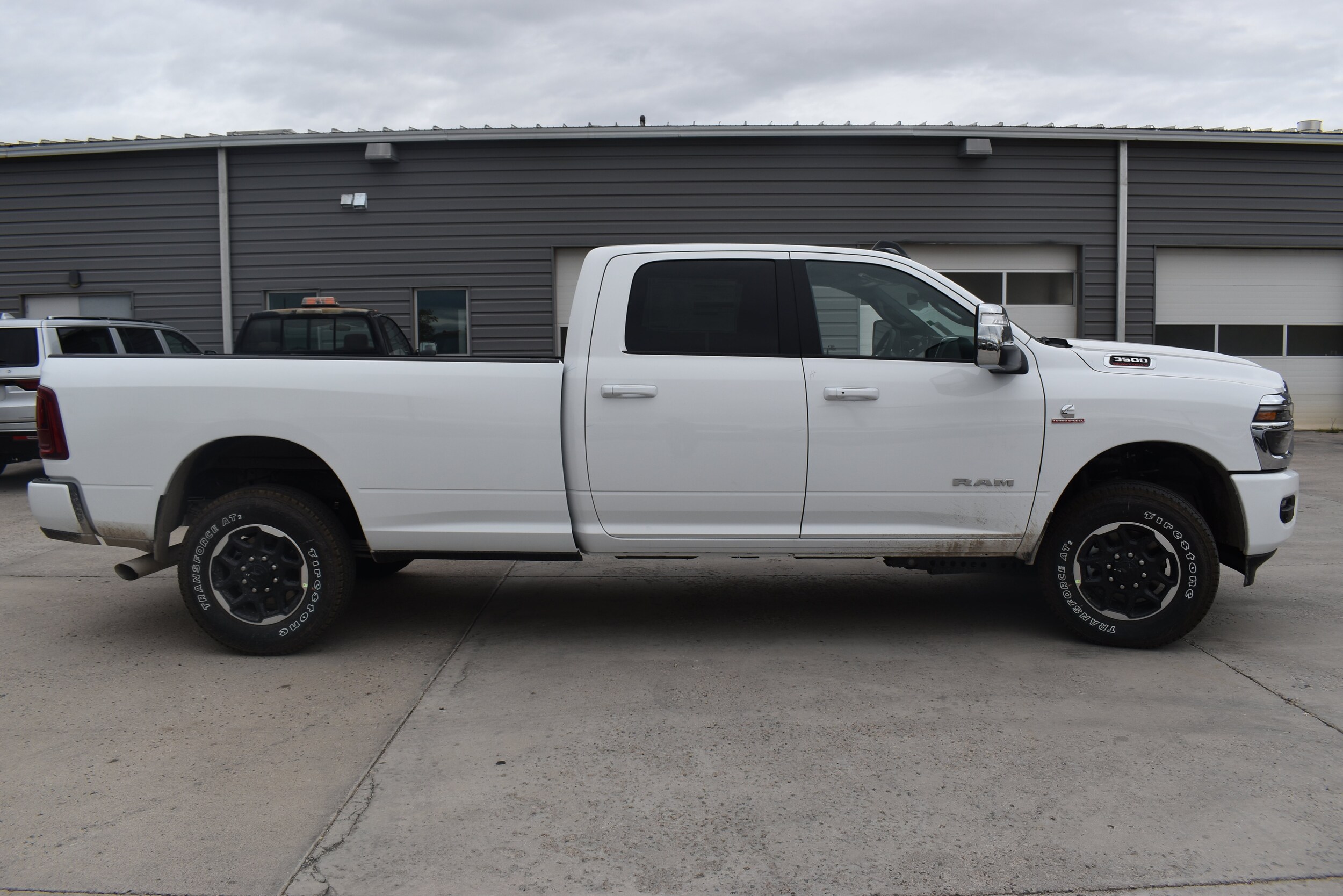 2026 Ram 3500 Laramie photo 4
