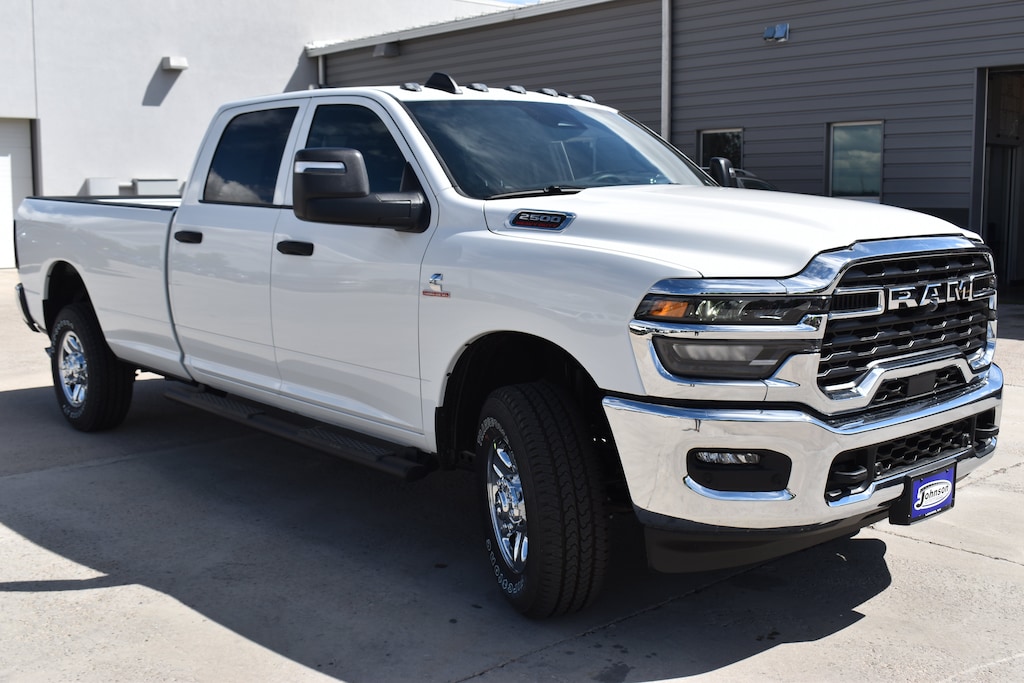 New 2026 Ram 2500 TRADESMAN CREW CAB 4X4 8' BOX Pickup