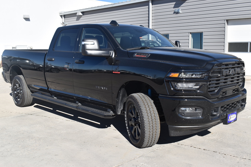 New 2026 Ram 2500 BIG HORN CREW CAB 4X4 8' BOX Pickup