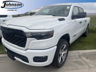 2026 Ram 1500 EXPRESS CREW CAB 4X4 5'7 BOX Pickup