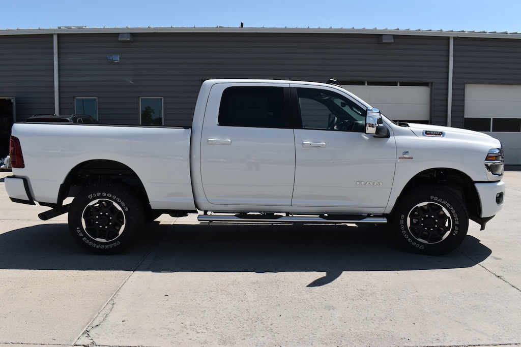 New 2026 Ram 2500 LARAMIE CREW CAB 4X4 6'4 BOX Pickup