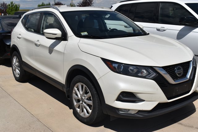 2021 Nissan Rogue Sport SV photo 3