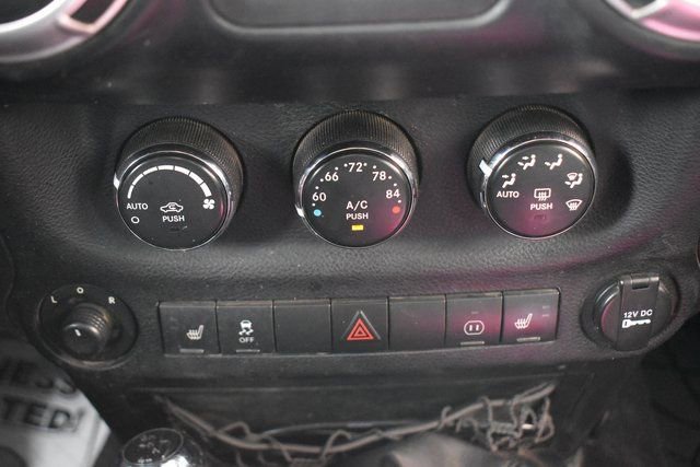 2012 Jeep Wrangler Unlimited Sahara - Photo 29